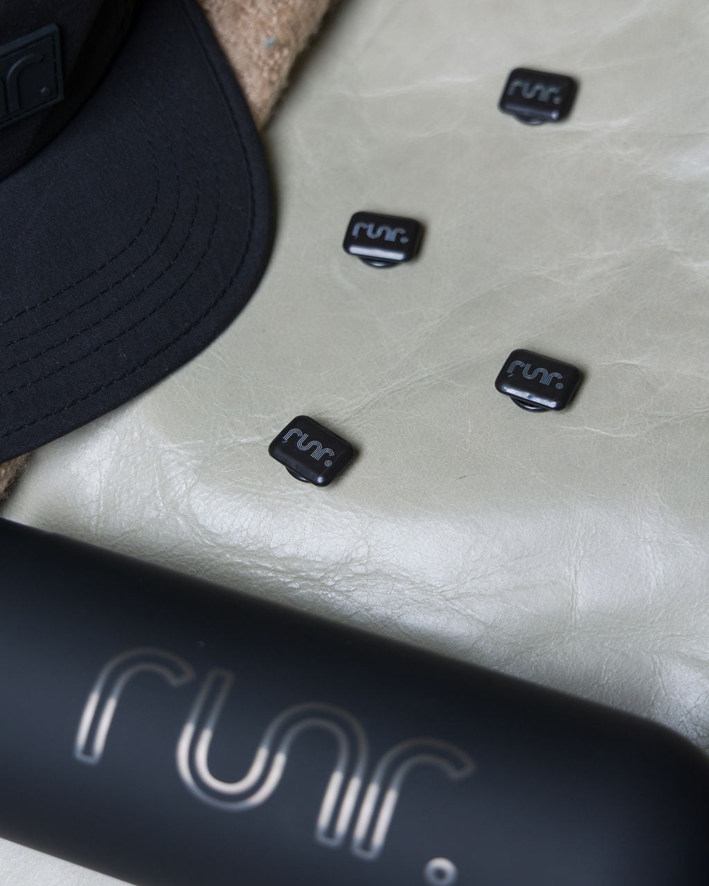 Magneti da corsa Runr Midnight - Nero