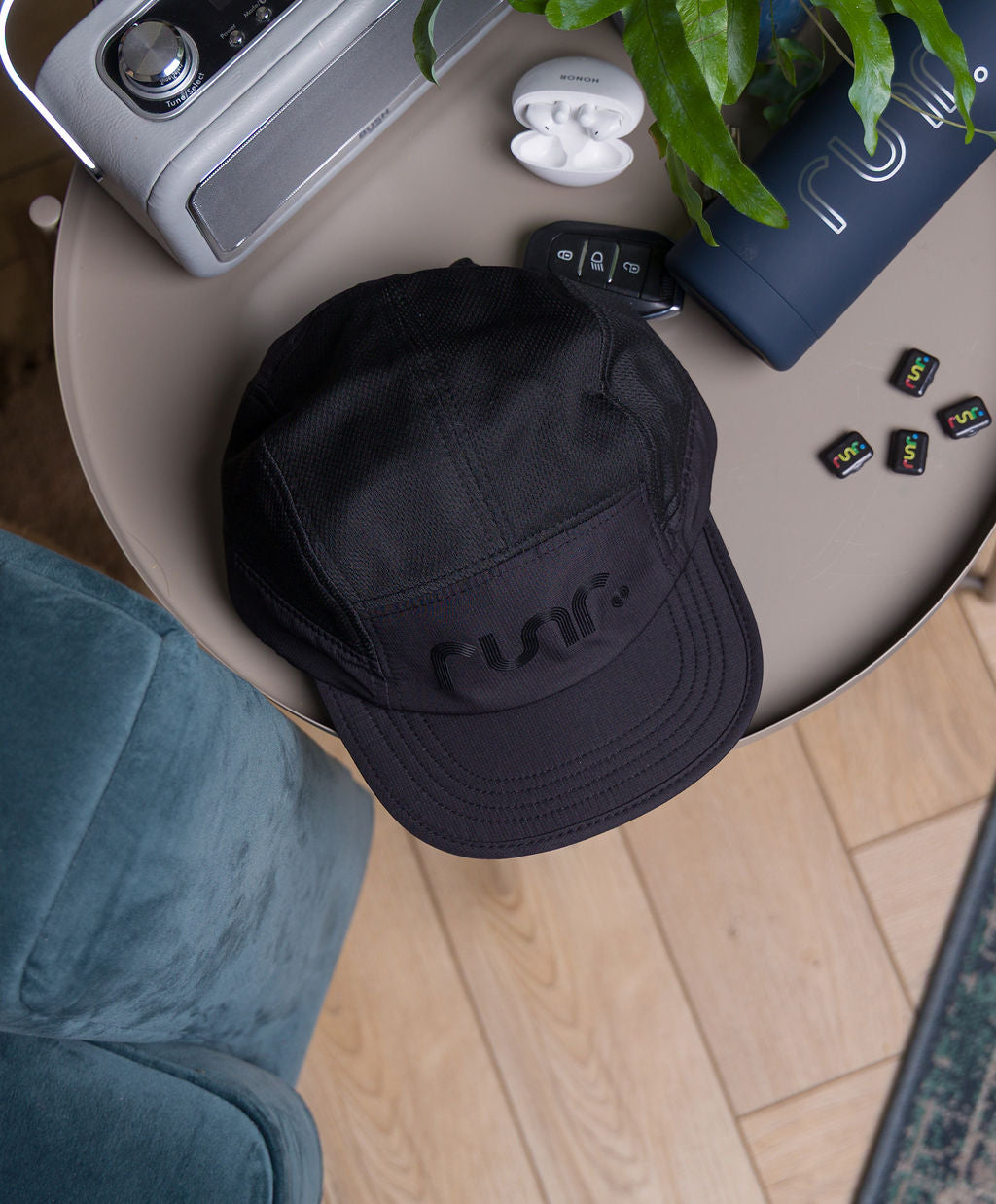 Runr Stuttgart Blackout Technical Running Hat