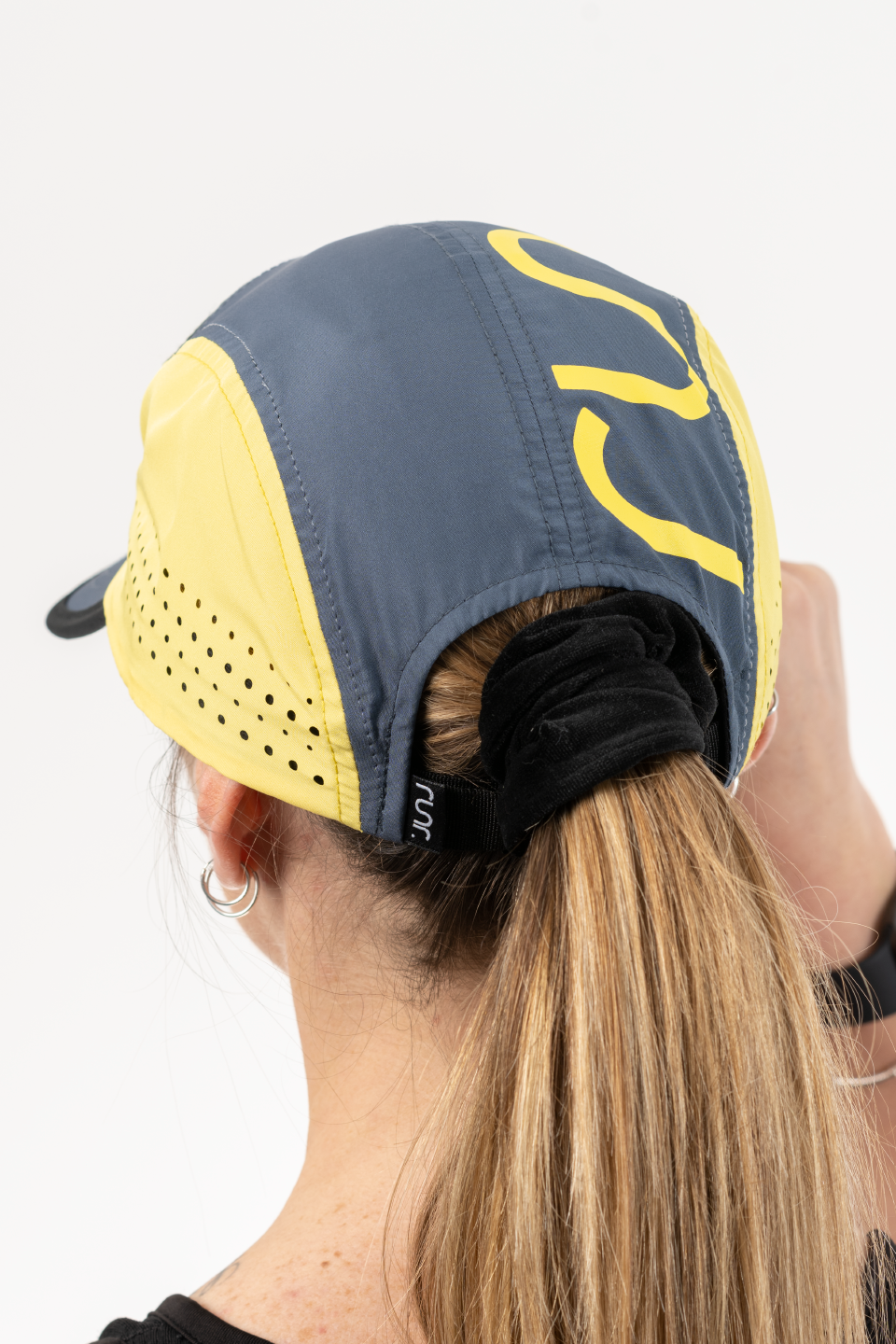 Runr Seoul Technical Running Hat