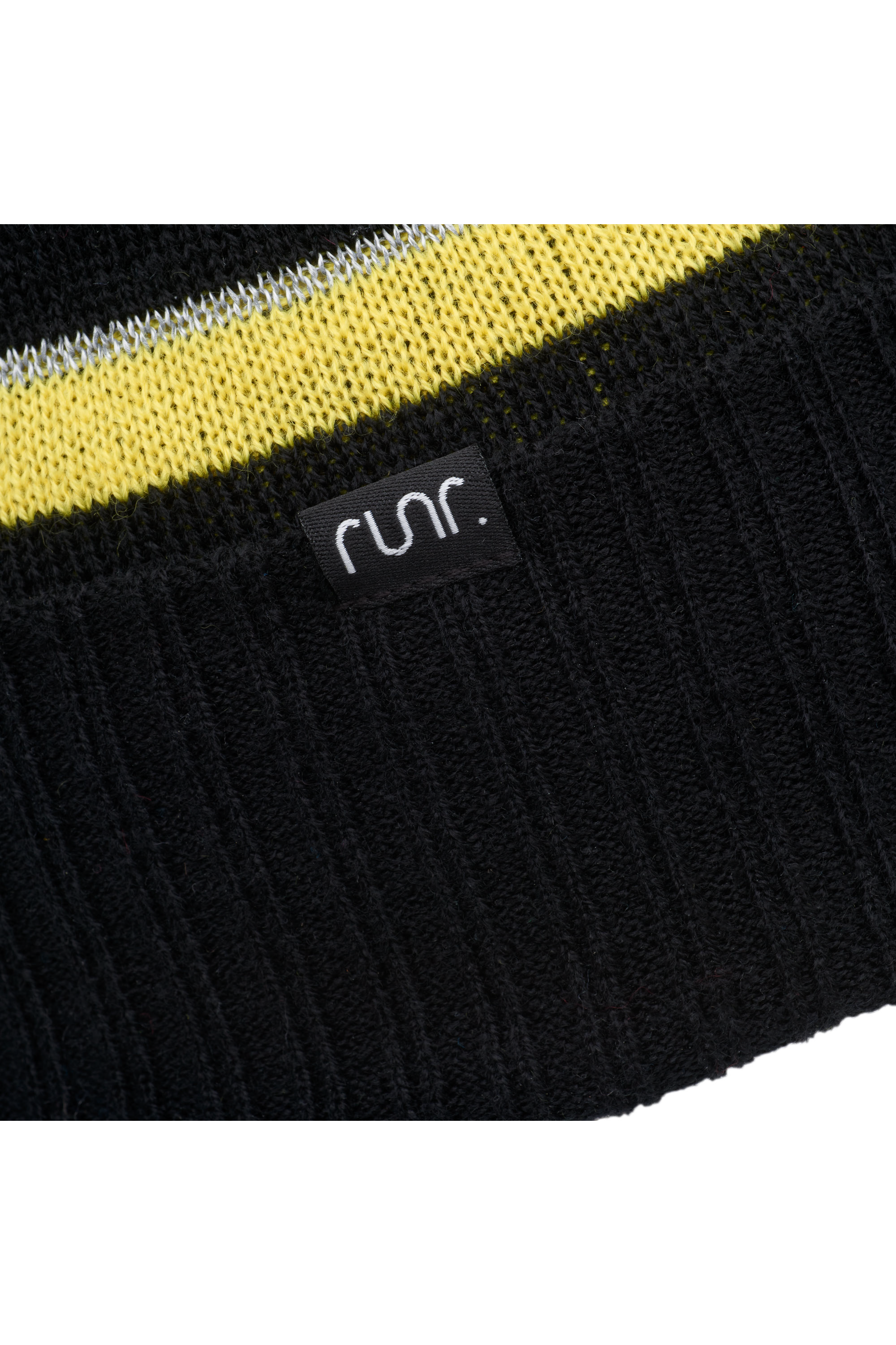 Runr Whistler Running Bobble Hat